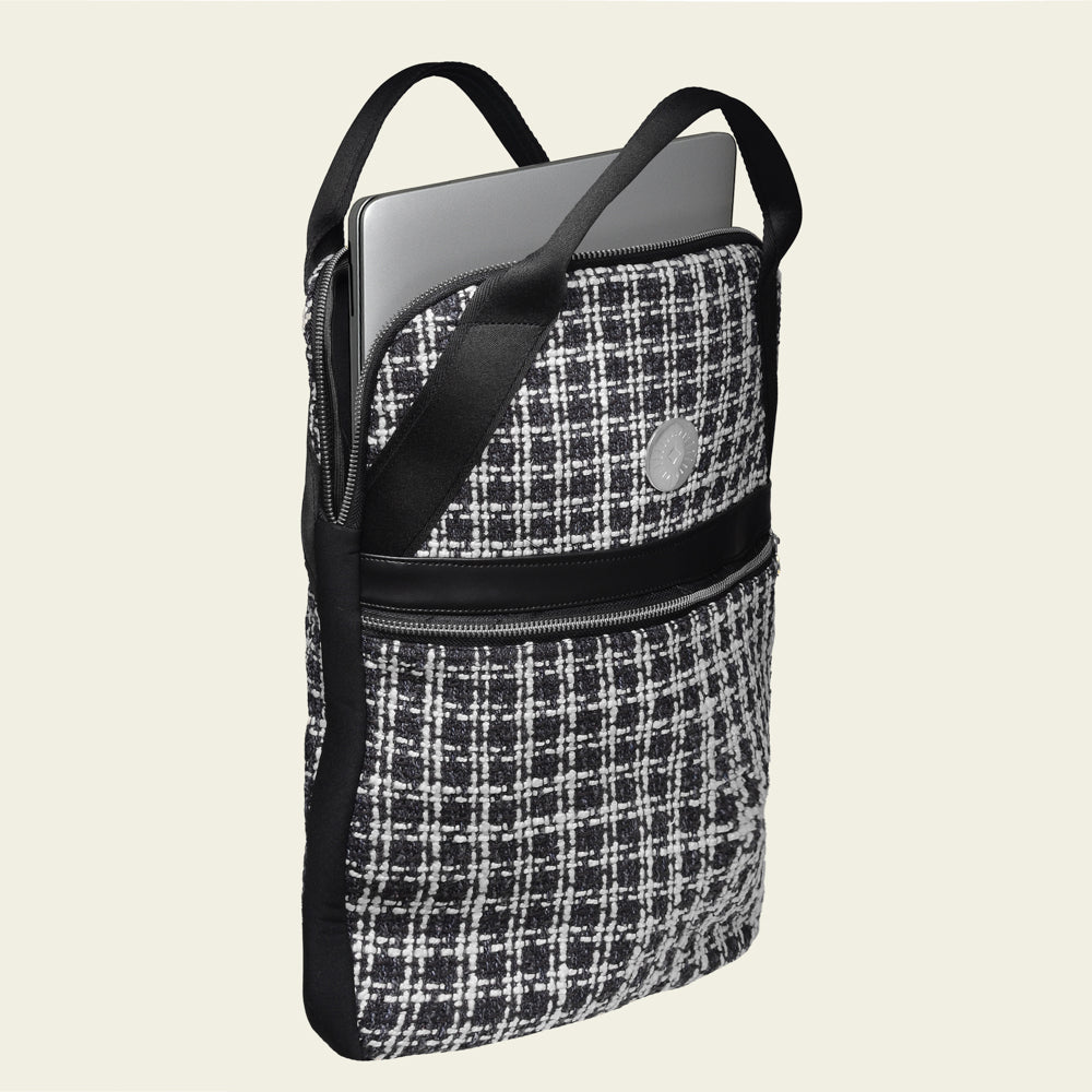 Case Notebook Tressê Prateada Com Bolso